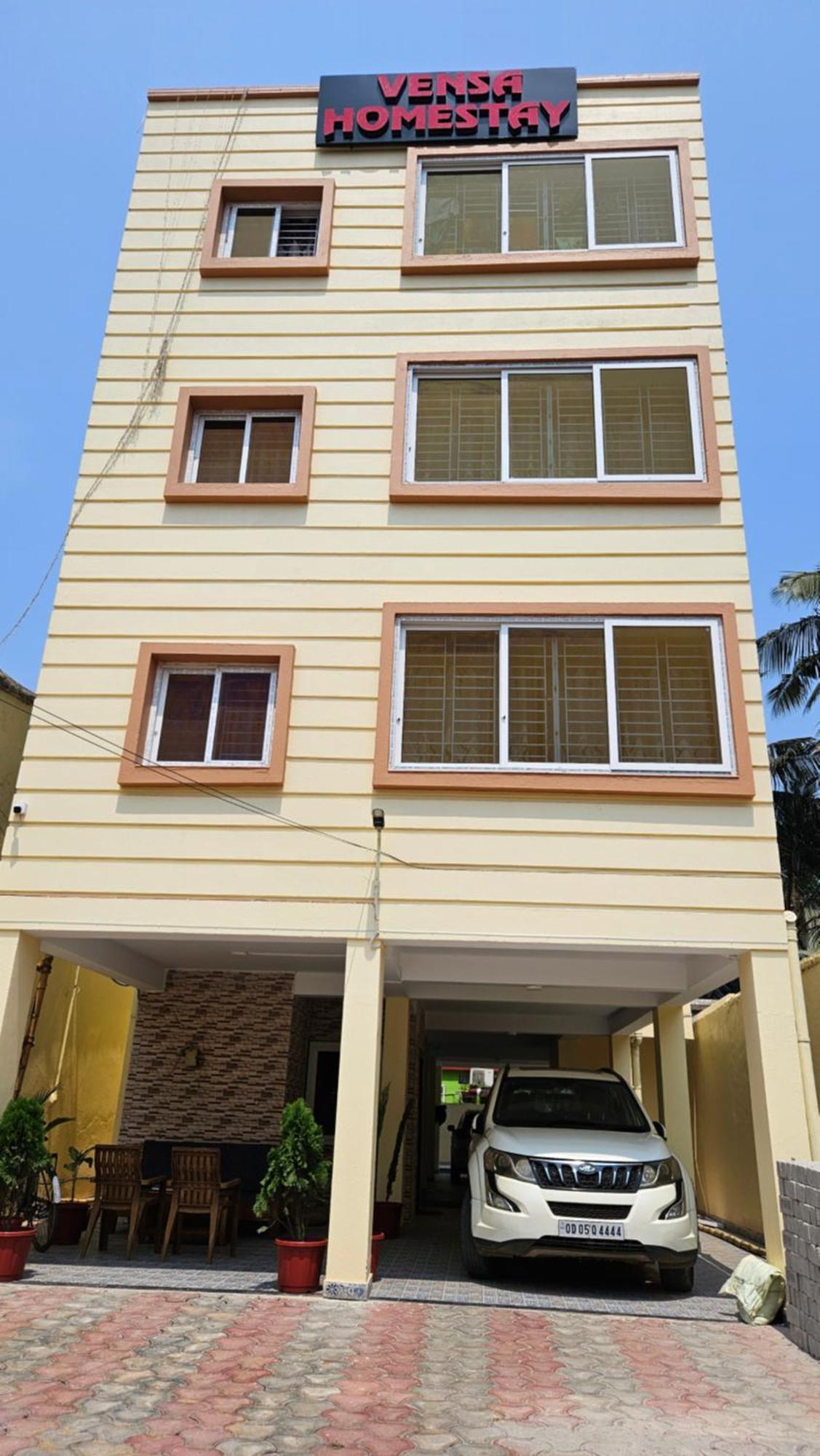 Vensa Homestay Puri Exterior foto